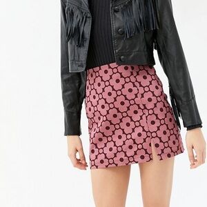 UO Darren Notched Pelmet Mini Skirt. Size small